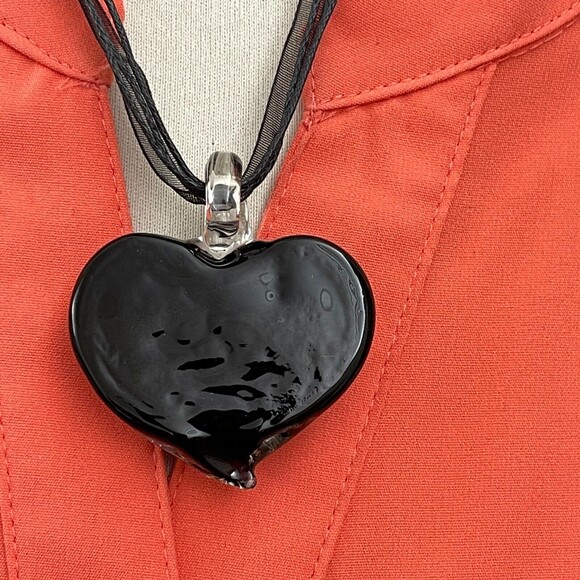 Black Cord Ribbon Silver-tone Glass Heart Pendant Women's Fashion Necklace NWOT - Picture 4 of 4